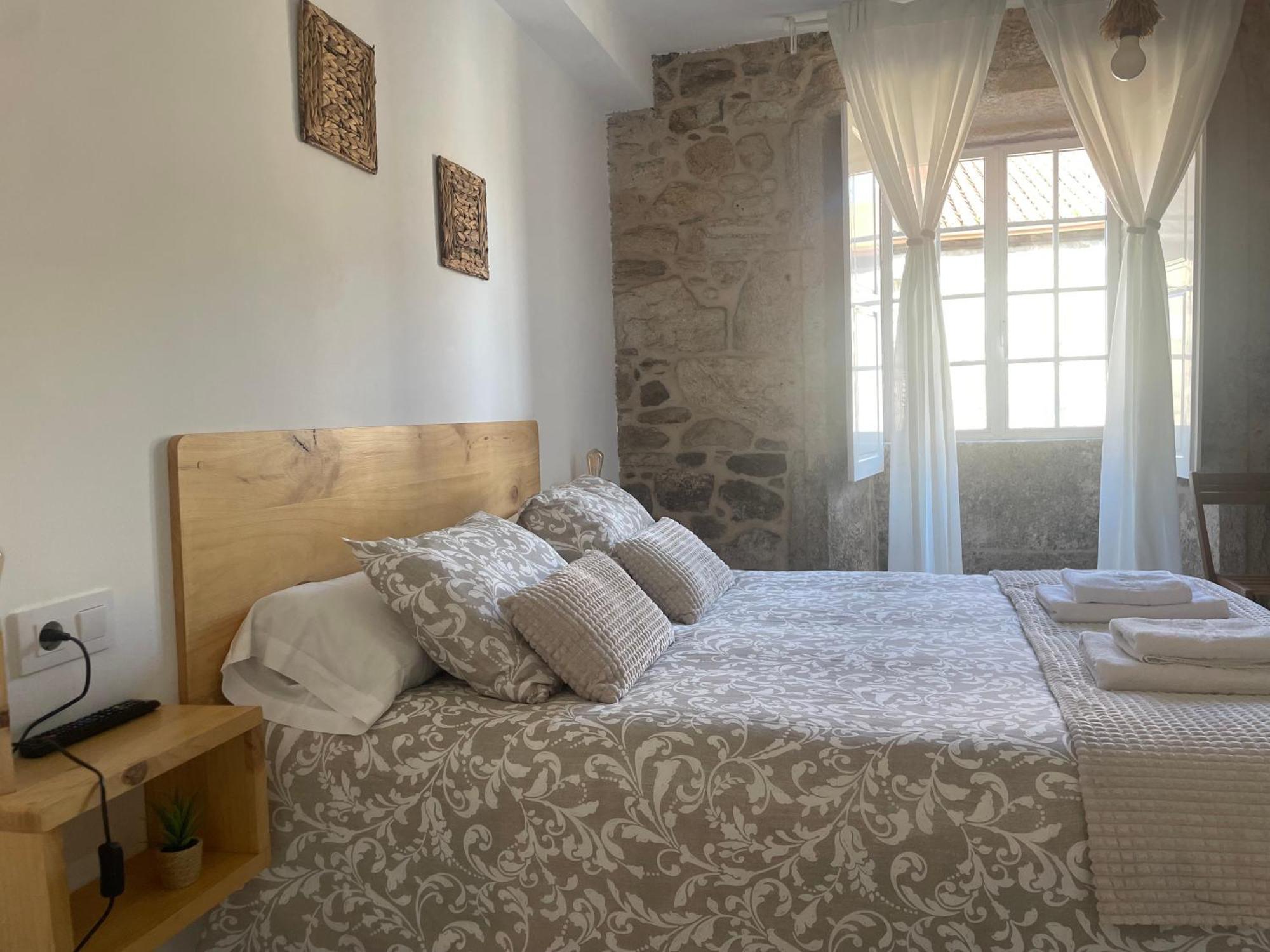 A Taberna De Gundian Hotel Vedra Buitenkant foto
